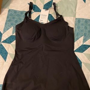 New knix nursing tank size medium never worn, to small